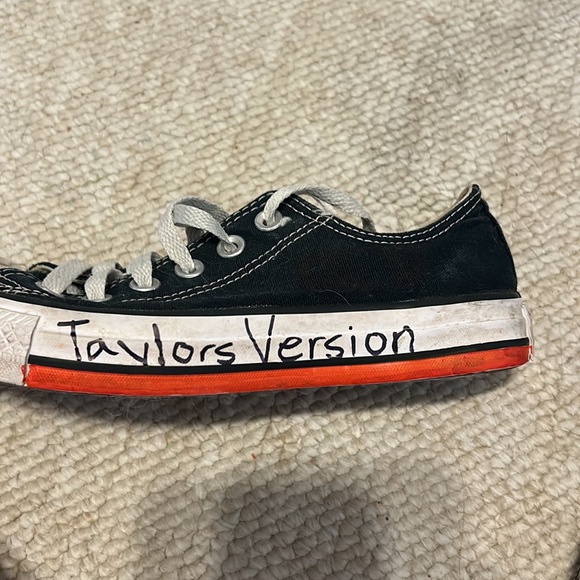 customized converse - Picture 3 of 5